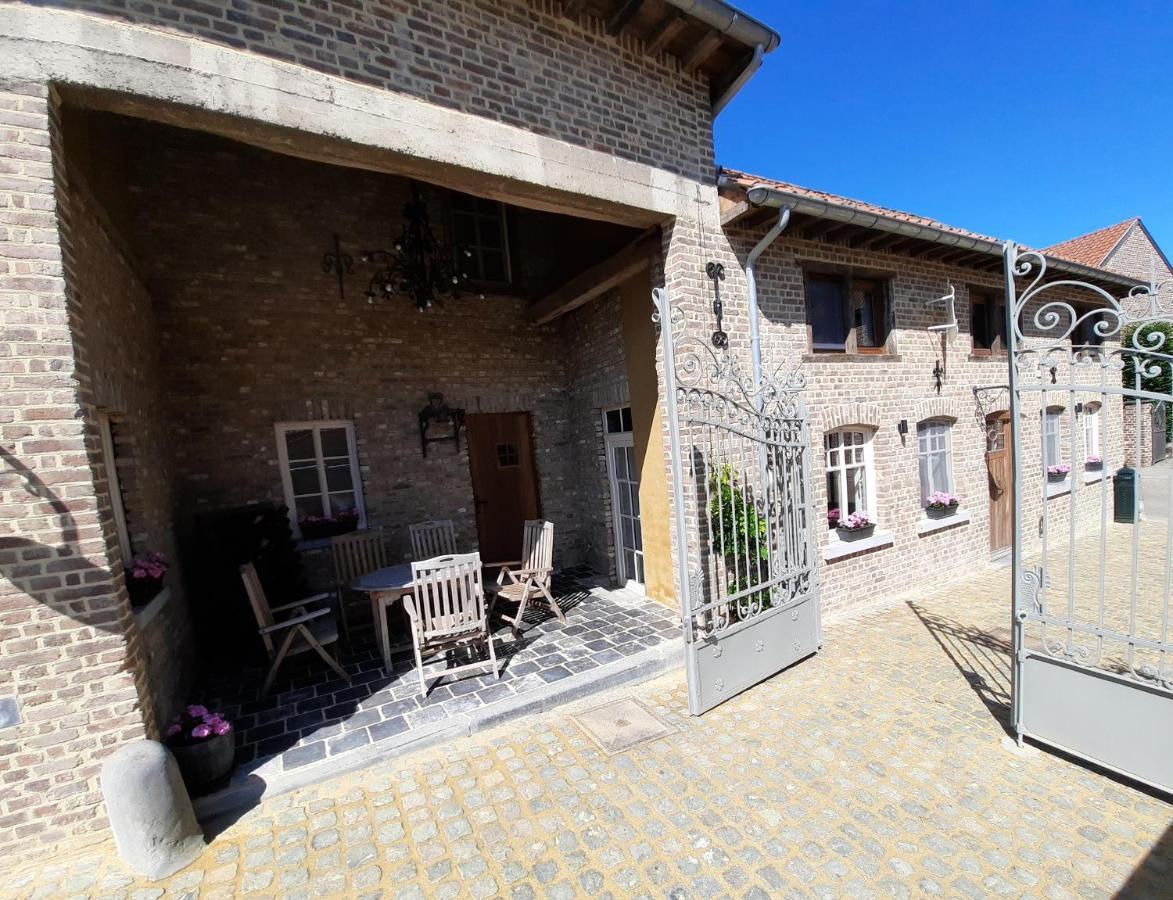 Het Stalhuys Villa Riemst Exteriör bild