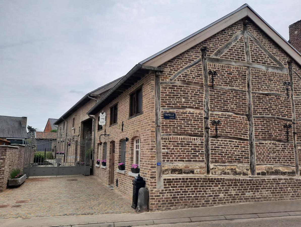 Het Stalhuys Villa Riemst Exteriör bild